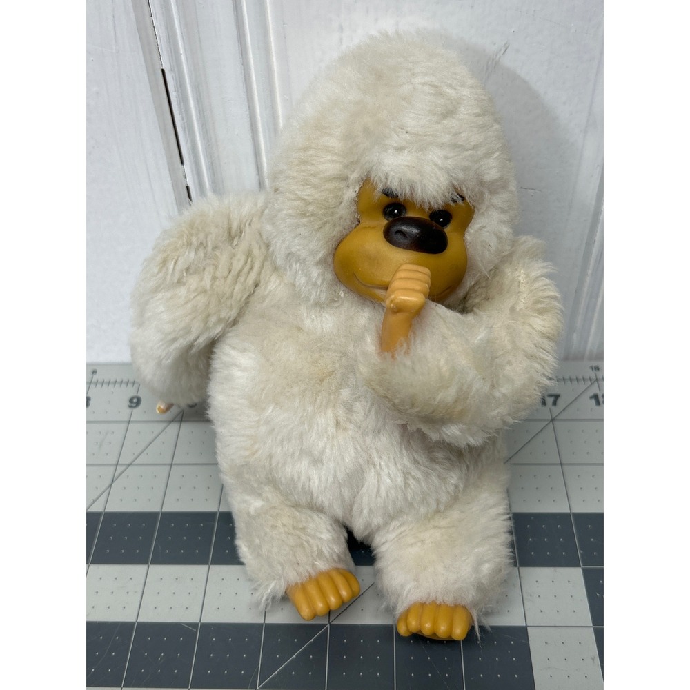 Vintage White Gorilla 10" Plush Commonwealth Rubber‎ Face Thumb Sucker